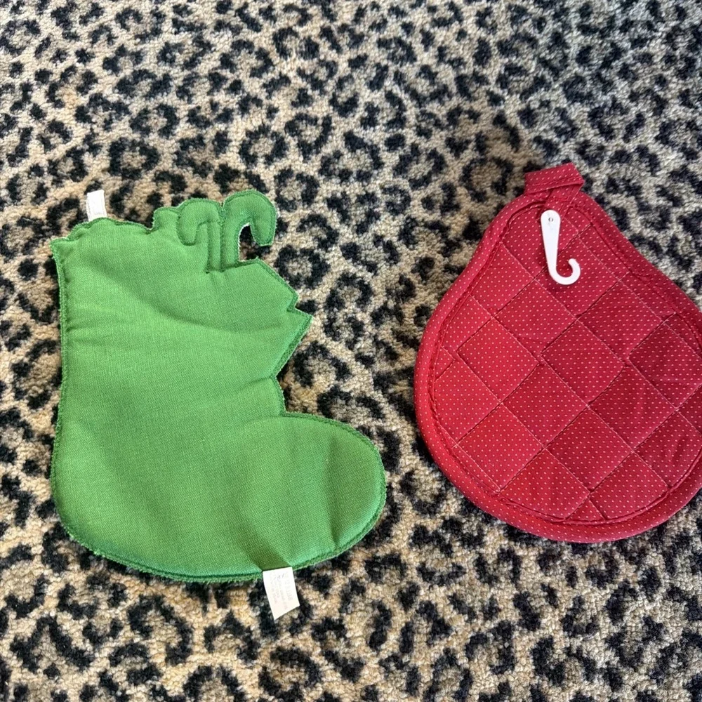 Christmas Pot Holders Lot Hallie St Mary Stocking Dove Wreath 1980s VTG Lot Of 2